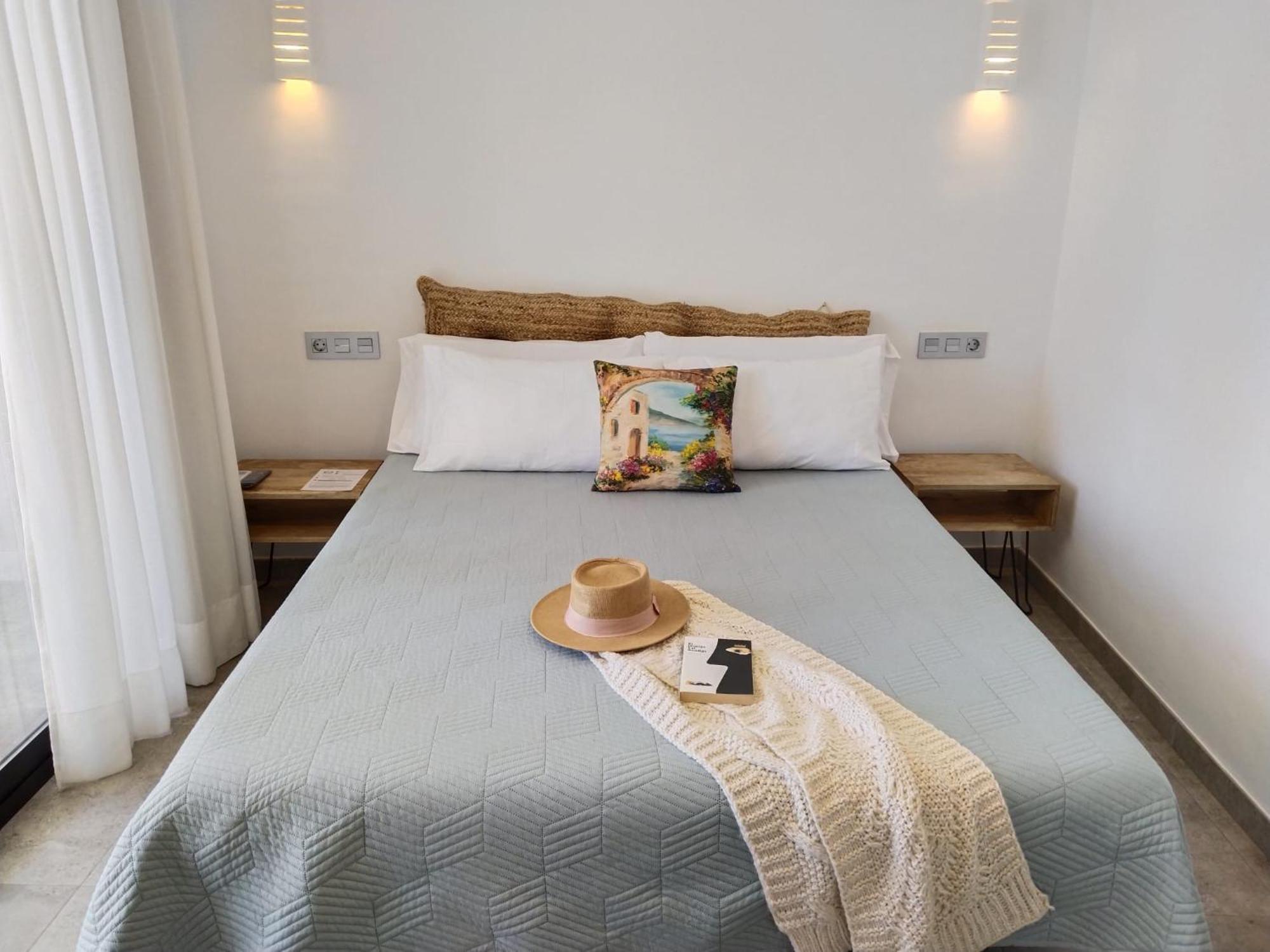 Hostal Aires Del Mar Карбонерас Экстерьер фото