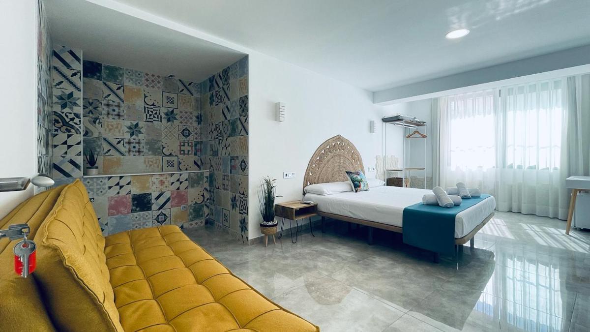 Hostal Aires Del Mar Карбонерас Экстерьер фото